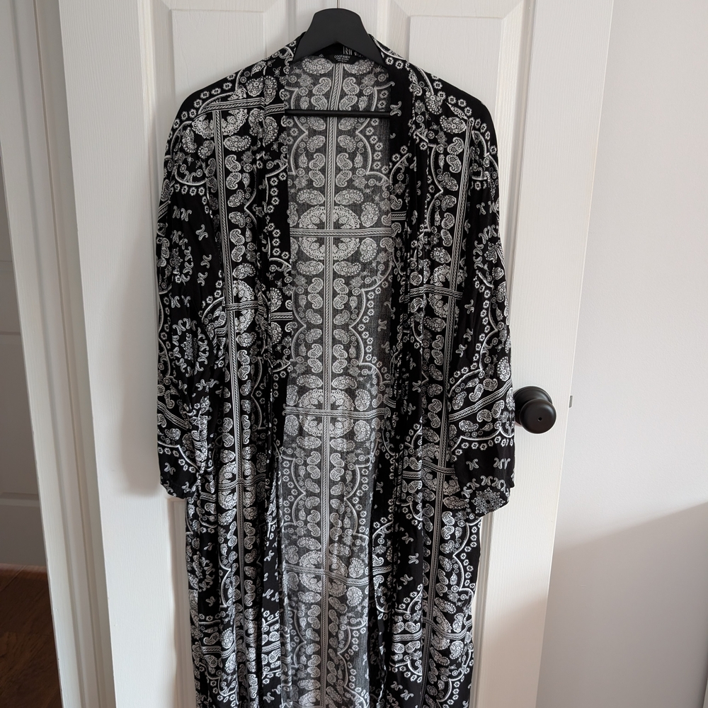 Coofandy Men's Black Paisley Lightweight Kimono Large